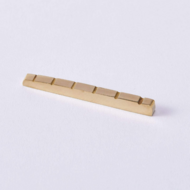 Guyker Brass ST 43mm верхний порожек для электрогитары ST, латунь